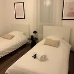 Bright 5 Min From Basel With Balcony & Free Private Parking Apartment *